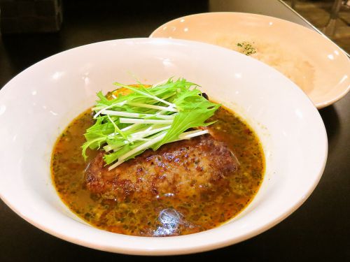[2016.12.27] 駅前咖哩 Vege 南平岸店「ハンバーグとお野菜のカレー」