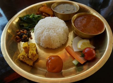早稲田「AMA」小洒落たカフェ風のネパールカレー屋。