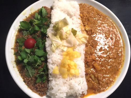森元~激辛ビーフカレーが有名なレジェンド店の日替わりカレーがこれまた絶品なんです~