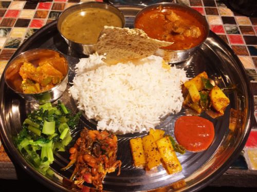 yatara spice ~カレー店の少ない大正で光り輝く現地創作系のお店が期間限定で頂けるダルバードがこれまた素晴らしい~