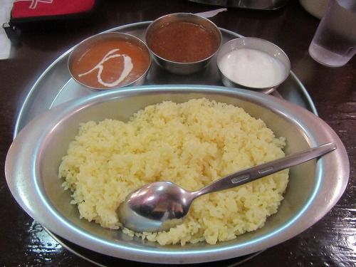 カレー専門店で食べる本場のインドカレーはやっぱりウマイ(西新宿:ターリー屋)