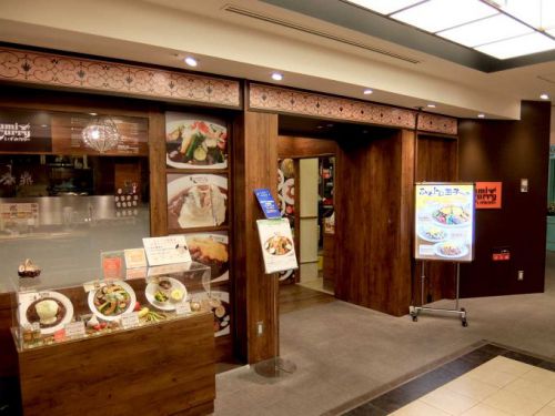 いずみカリー「メガバーグカリー+チーズ」〜ごはんとハンバーグがほぼ1:1、最後まで肉肉しいハンバーグカレーが楽しめます!!〜