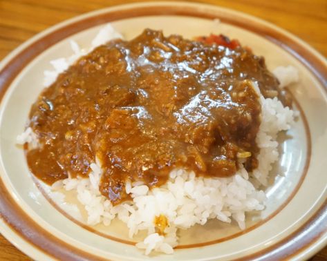 錦糸町「Curry Shop ITOH」製鉄工場の町に瀟洒に佇む、美味しいカレーと洋食の店。