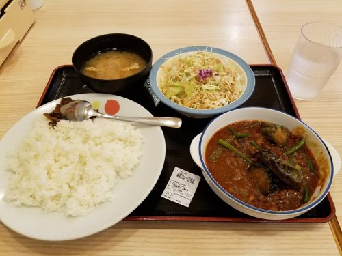 松屋 粗挽き肉と茄子の麻婆カレー