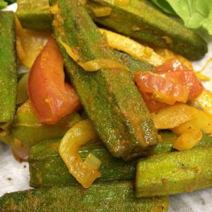 おくらのドライカレー