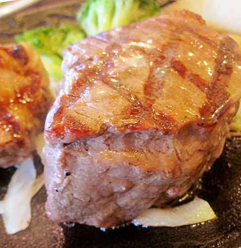 ステーキけん広島 分厚いボリュームステーキとカレーで安くお腹いっぱい!(広島県福山市松永店)