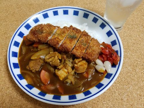 NO.01 蜂カレールーでロースカツカレー