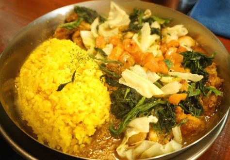 早稲田「ダルシムカリー」久しぶりにクセになる味わいのインドカレーに出合った。コスパも申し分なし、特に野菜カレーはピカイチ。今は亡き「夢民」の味わいにどこか似ている。