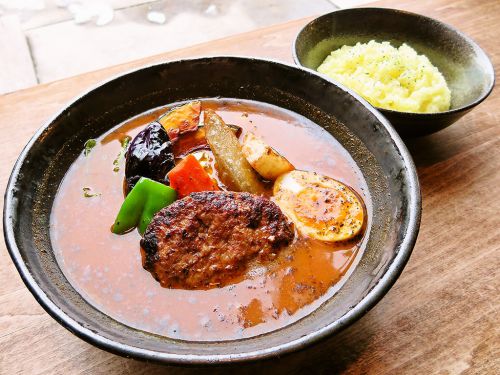 [2017.04.08] スープカリー エソラ (SOUP CURRY ESOLA)「エソラ特製ハンバーグ野菜カリー」
