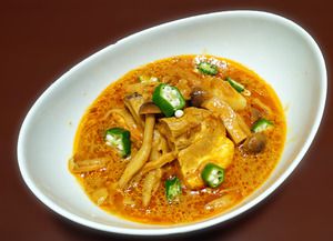 ミッドタウン店、今週のカレーは