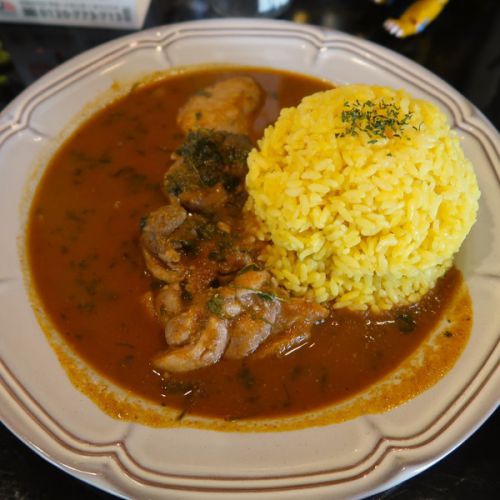 那覇・泉崎「グッドスパイスカレー」のスパイシーチキンカレーがうまい!