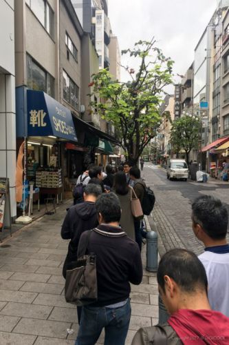 神保町・カツカレーの元祖なの!?キッチン南海で黒いカツカレーを食べてきた。