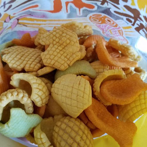 スナック:やおきん 駄菓子屋さんカレー、食べてみた。