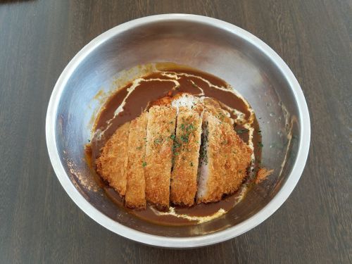 新浦安:居酒屋「菊水亭」カツカレーボール