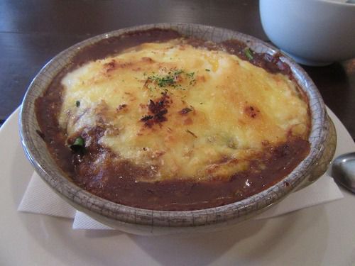 板橋区役所の近くにハワイアンな雰囲気で焼きカレーを食べれる店を発見(板橋区役所前:KAGETORA)