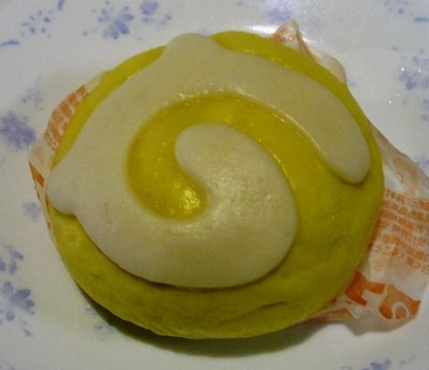 ファミマ じゃぱりまんチーズカレー