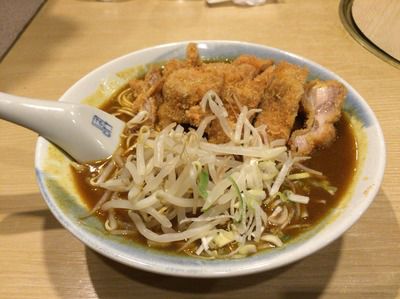 宇部市『瑞鳳』:スカッと香りのよいカレースープに、チキンカツ♪カレーパーコー麺☆
