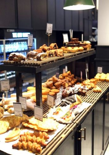 銀座「ザ・シティ・ベーカリー」、アメリカンなパンが美味しい☆