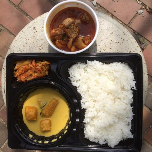 オカスバ カレー(お花茶屋 スリランカ料理)