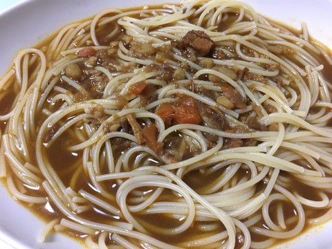 前日のカレーで「スープカレーパスタ」作りました。