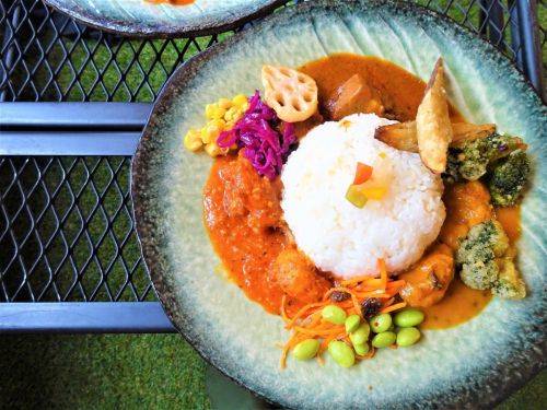 侍.時々 酒肴/札幌大通◆アウトドア気分で美味しさ3割増し!ルゥカレー3種と彩り道産野菜が同時に楽しめるプレートランチ♪