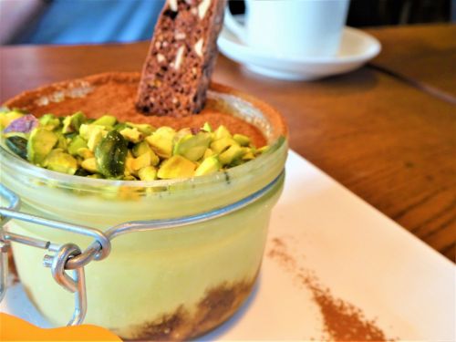 Scully's maruyama (スカリーズ マルヤマ)/札幌円山◆上質スタイリッシュな空間とオーガニックにこだわるcafeでスイーツを♪