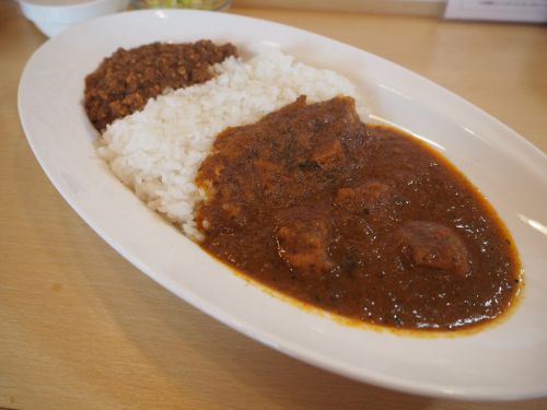 カレースーパースター@自由が丘 こだわりのダブルのせカレー