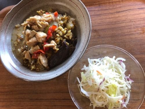 ドライカレーにイナバのタイカレーをかけるという暴挙w
#カレー #ハバネロ #インスタ映えない