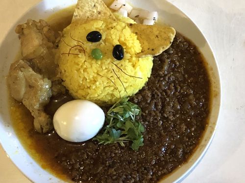 『gato curry』~キュートなヴィジュアルに確かな味わい!!レジェンド店リスペクトの間借りカレーが本町に復活OPEN☆~