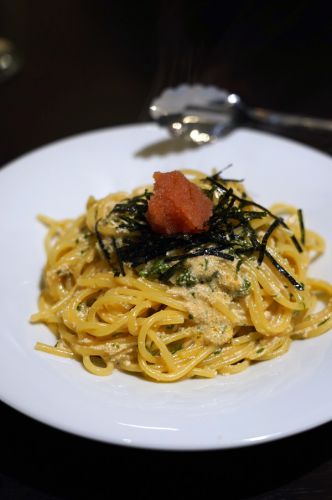 夜は粕屋町「ぐらんぱ」で居酒屋風イタリアン。昼は「Cafe&bar knot」でスパイスカレー、からの「LULU」でコーヒー、からの「DIG INN」でサンドイッチ買って「Pin」へ。