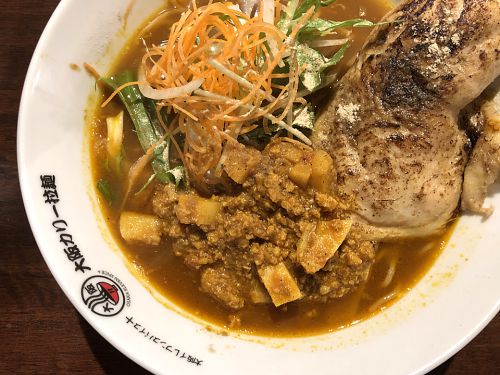 『大阪イレブンスパイス+』~これぞ大阪スパイスカレーラーメン!!心斎橋にまろ亭姉妹店が怒涛の進撃☆~