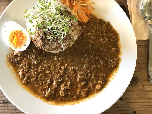 『KOMOREBI』~新たなるスタイル!!高槻市の音楽スタジオで間借りカフェのスパイスカレー☆~