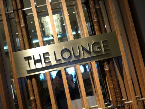 『THE ROUNGE』~幻の味を復刻!!スイスホテル南海大阪開業15周年記念の純血なる王道ホテルカレー☆~