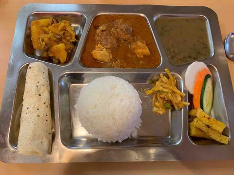 いつ食べてもカレーのひ