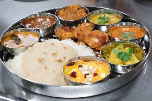 インドカレー食器の基礎知識(種類、素材、用途、販売店、揃え方)