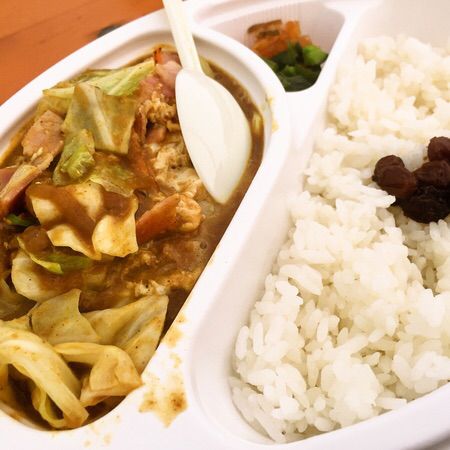 東京都内にカレーを出前・宅配・デリバリーする店舗検索サービス3選