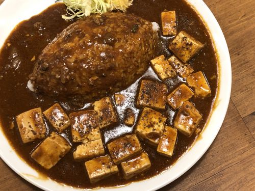 『カレー倶楽部ルウ 梅田店』~宮崎名物チキン南蛮カレー店が打ち出す驚愕の四川麻婆カレー☆~