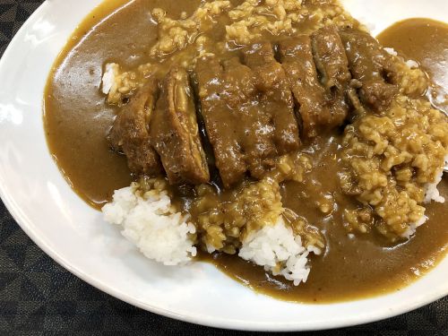 『カレーやマドラス』~30年間変わらぬ味!!大阪甘辛カレーの代表格☆~