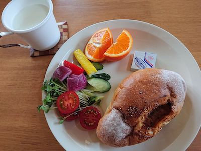 2年ぶりのカレー特集(3びきの粉ぶた)