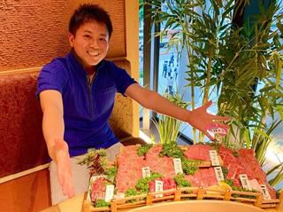 日本橋盛り! 全て神戸牛! サラダにも神戸牛ハム! カレーは神戸牛カレー! 五感がフル稼働した空間。 まるで、焼肉屋のシルクドソレイユでした。。 #東京グルメ #大手町グルメ #大手町焼肉 #youtube #youtuber #ユーチューバー #わ...