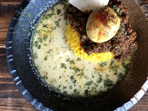 『スパイスカレー ボマイェ』~濃密なる鶏の旨味!!西宮が生んだ絶品スパイスカレー店爆誕☆~