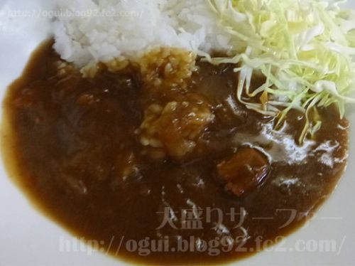毎月第三水曜日はカレーライス300円♪トッピング全部のせも存在!