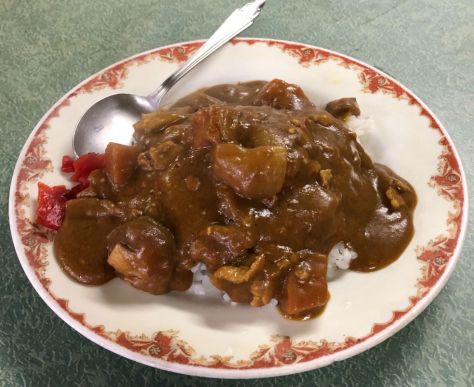 押上「菊屋」辛口の美味しいカレーライスを食べながら「遠山の金さん」を鑑賞。