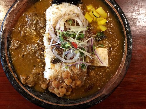 『スパイスカレー カラカル』~新感覚のあいがけ!!南方の居酒屋二毛作カレーが新境地を開拓!!☆~