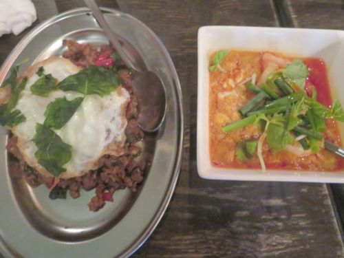 赤羽駅東口の中華・タイ料理居酒屋「雷電」で「ムーガパオ&クンパッポンカリー」のコンボランチ!