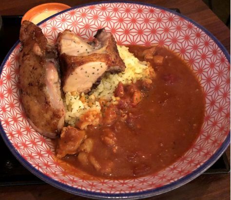 早稲田「吉田チキン丸鶏食堂」キアヌリーブスが立ち寄ったラーメン屋を訪ねて、何故かトマトバターチキンカレーを食す。