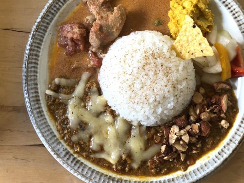 『神戸カレー食堂 ラージクマール』~神戸をカレーの街に!!神戸カレーシーンを牽引する超新星が遂に実店舗OPEN☆~