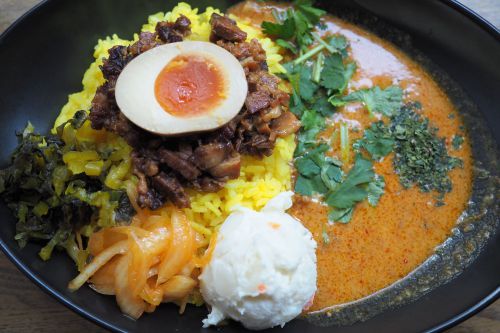 魯肉飯×カリガリカレー