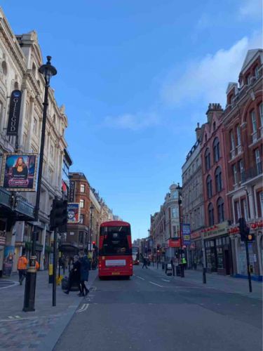 ニッポンだけじゃない!カレーが市民のソウルフードとして根付くあの街の絶品カレー!DISHOOM(イギリス・ロンドン/カレー・インド料理)