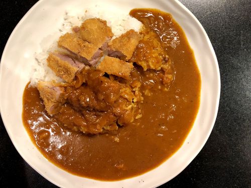 『本格カレー工房 カルダモン.』~揺ぎ無き王道性!!天満に根付く秀逸欧風カレー店☆~